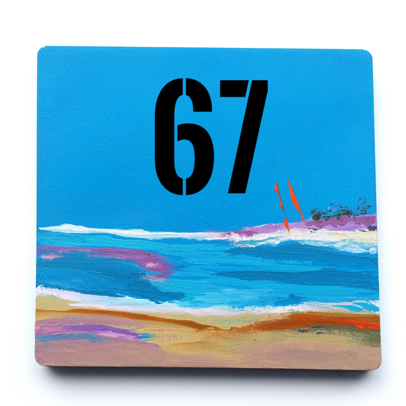 plaque de porte avec numéro personnalisé décor plage moderne par Krystel Jacob